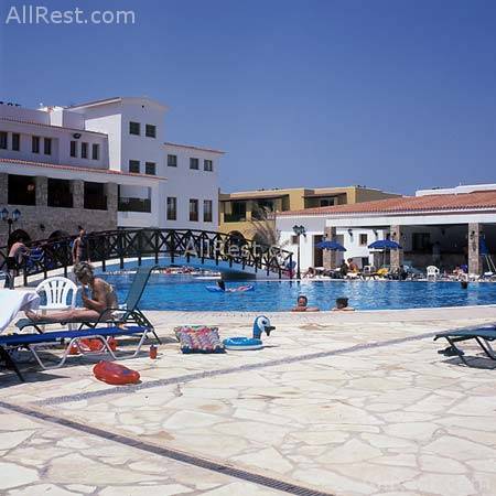 Kefalos Beach Tourist Village 4